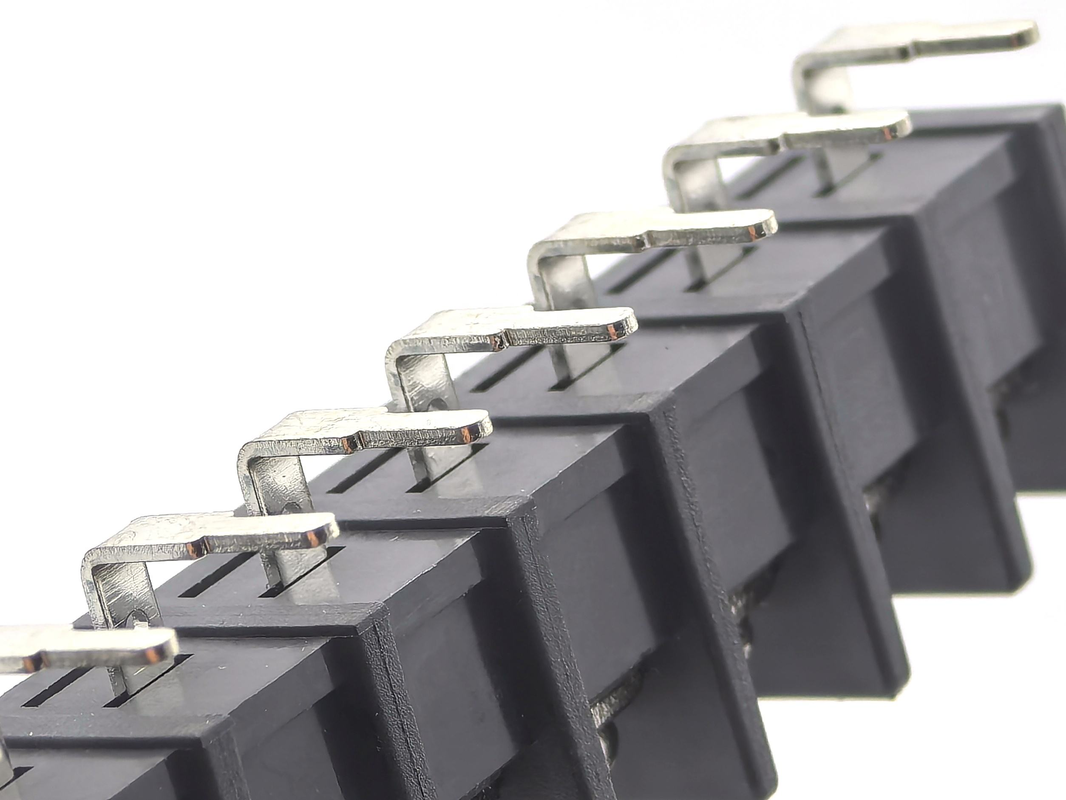Khối đấu cuối dạng thanh chắn 9.5mm Pitch DIP 90 độ Đen 11P Chất liệu PA66 300V 25A